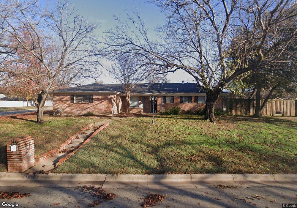 644 W Pleasantview Dr, Hurst, TX 76054 - photo 1