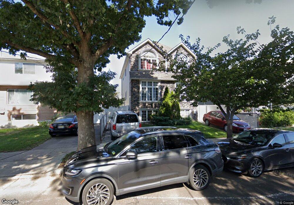 21 Nugent Ave, Staten Island, NY 10305 - photo 1