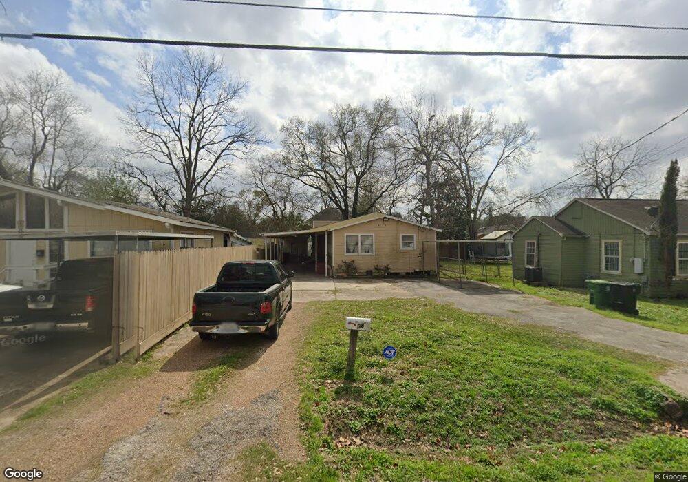 58 Burress St, Houston, TX 77022 - photo 1