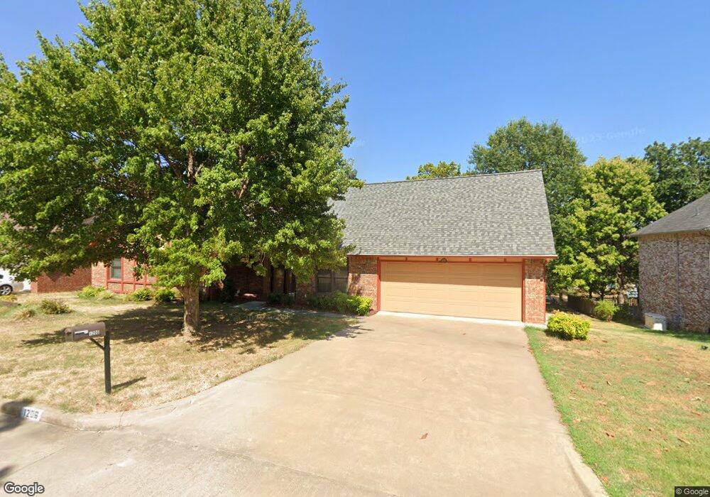 1206 N Faulkner Dr, Claremore, OK 74017 - photo 1