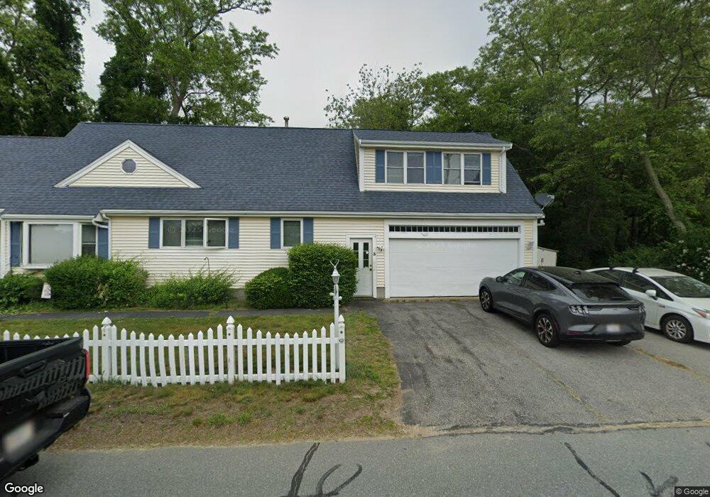 1 Hunters Brook Rd, Bourne, MA 02562 - photo 1