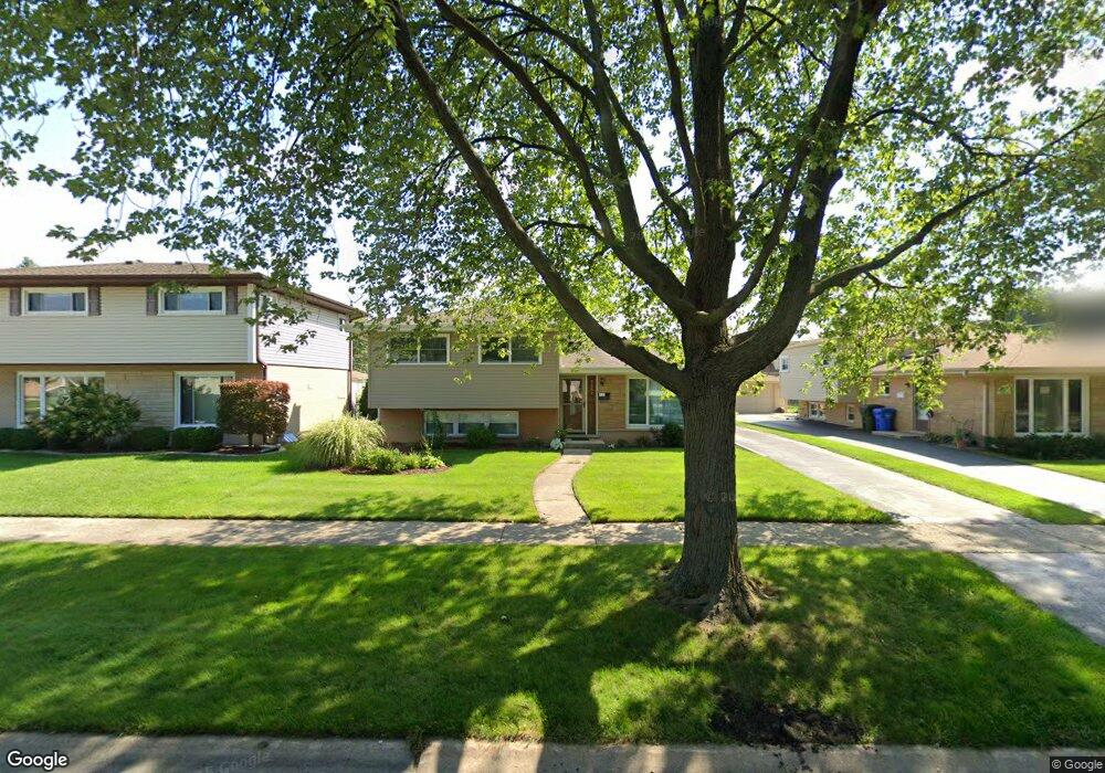2157 Plainfield Dr, Des Plaines, IL 60018 - photo 1