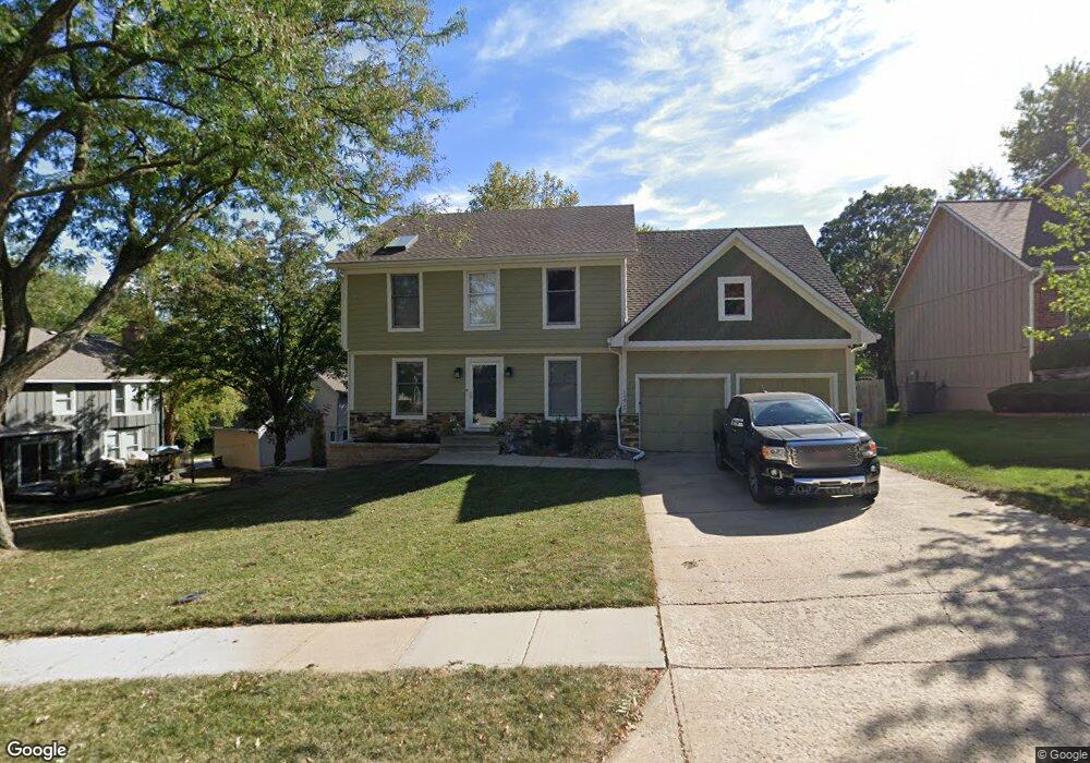 14415 W 69th St, Shawnee, KS 66216 - photo 1