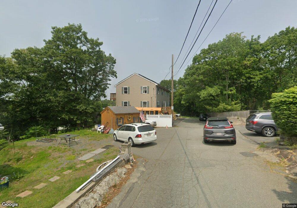 34 Ocean View Ave unit 2, Lynn, MA 01902 - photo 1