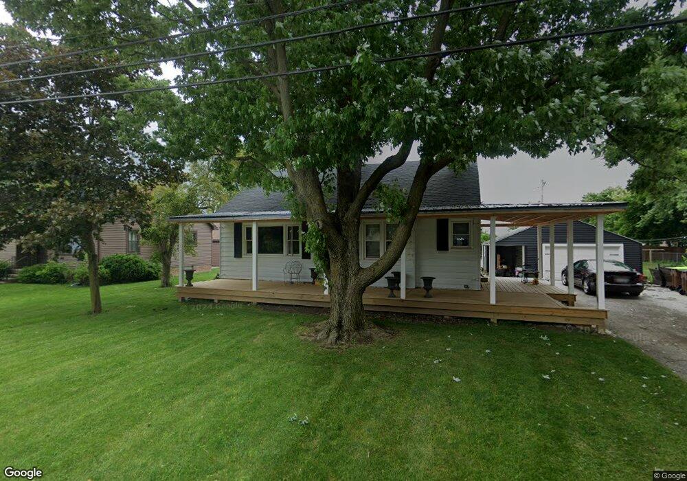 922 W College Ave, Woodville, OH 43469 - photo 1