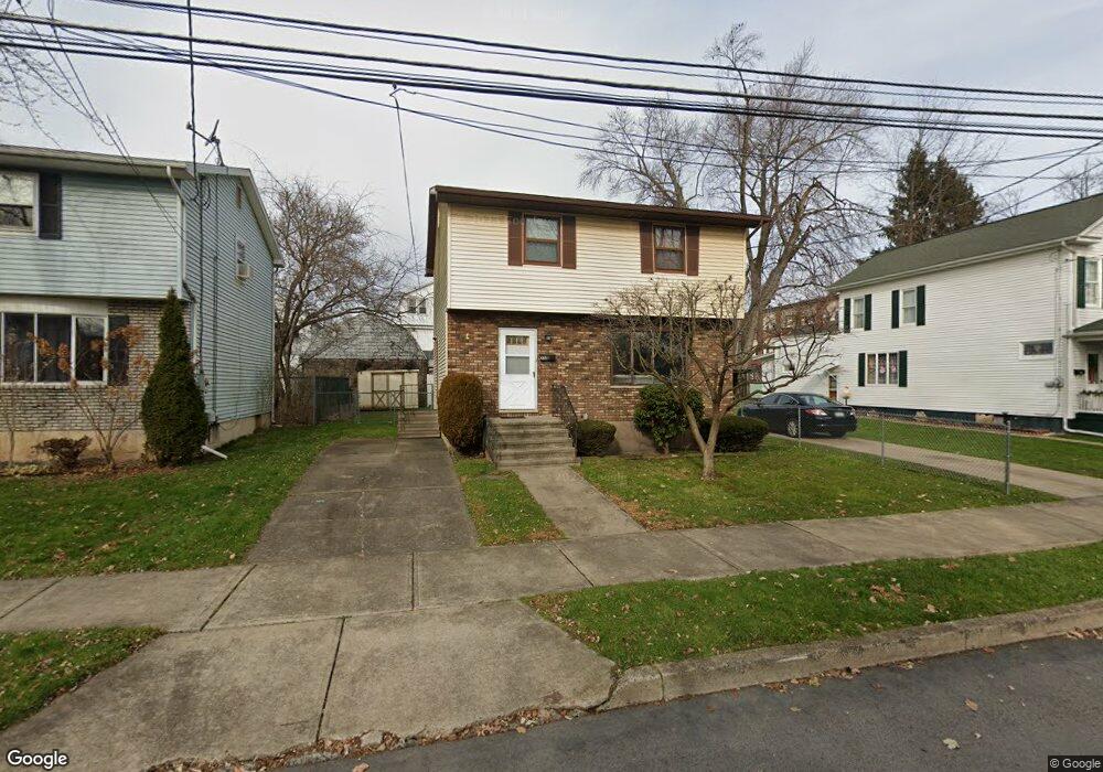 220 Chestnut Ave, Kingston, PA 18704 - photo 1