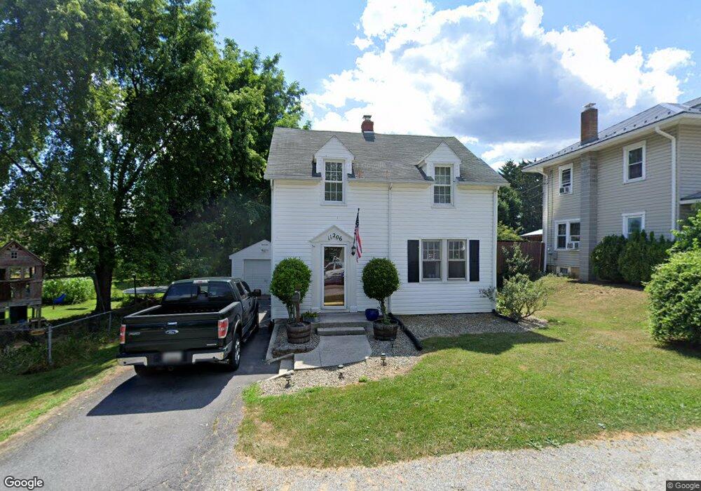 11206 Hollywood Rd, Hagerstown, MD 21740 - photo 1