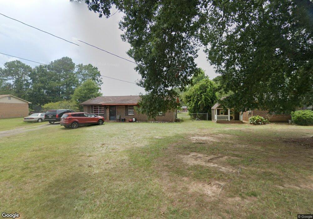 154 Bradley Cir, Barnesville, GA 30204 - photo 1