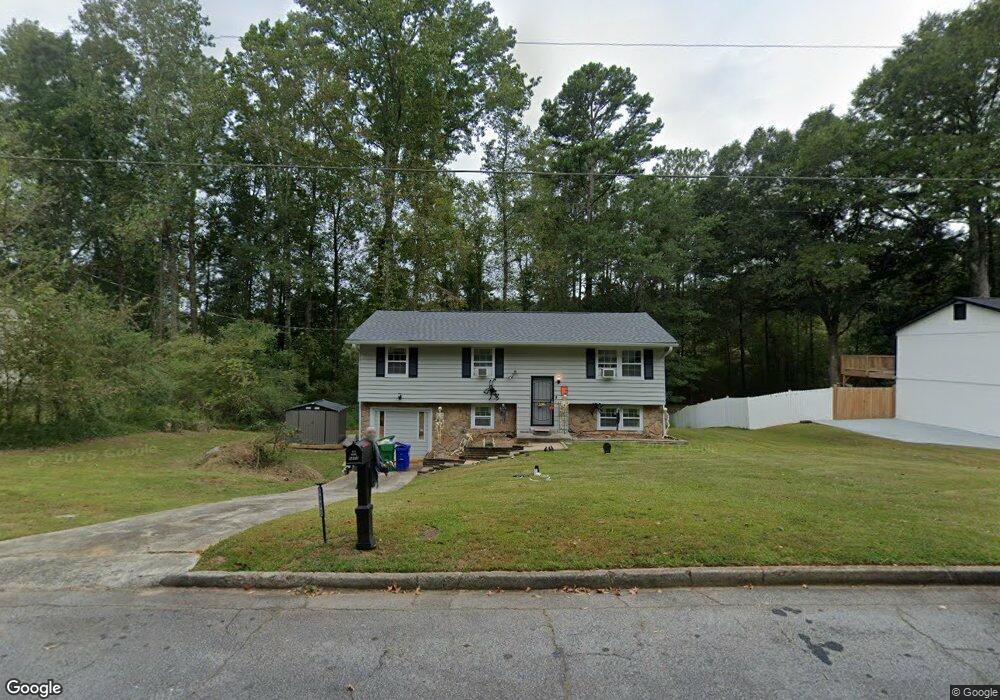 5853 Bobbin Ln, Lithonia, GA 30058 - photo 1
