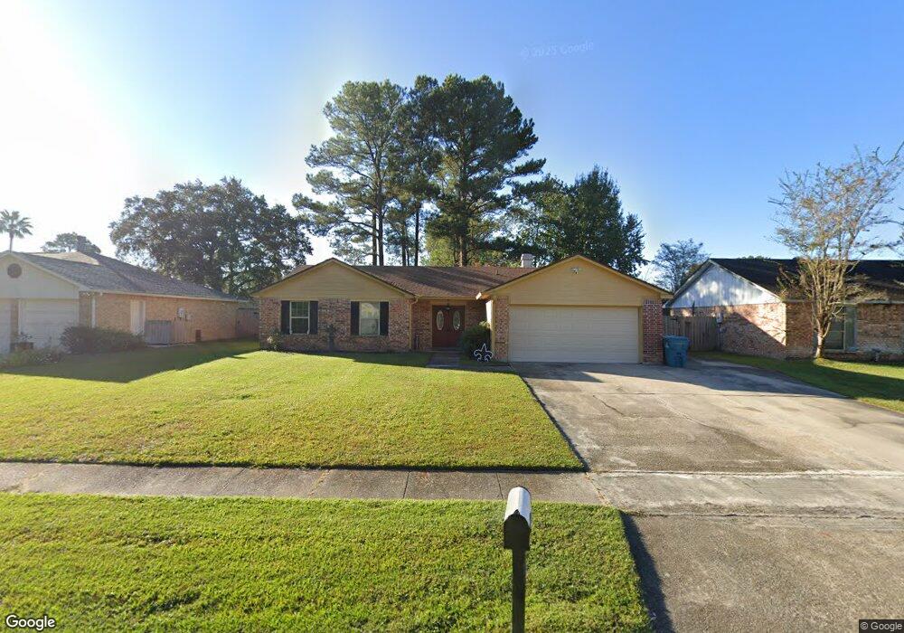 547 Driftwood Cir, Slidell, LA 70458 - photo 1