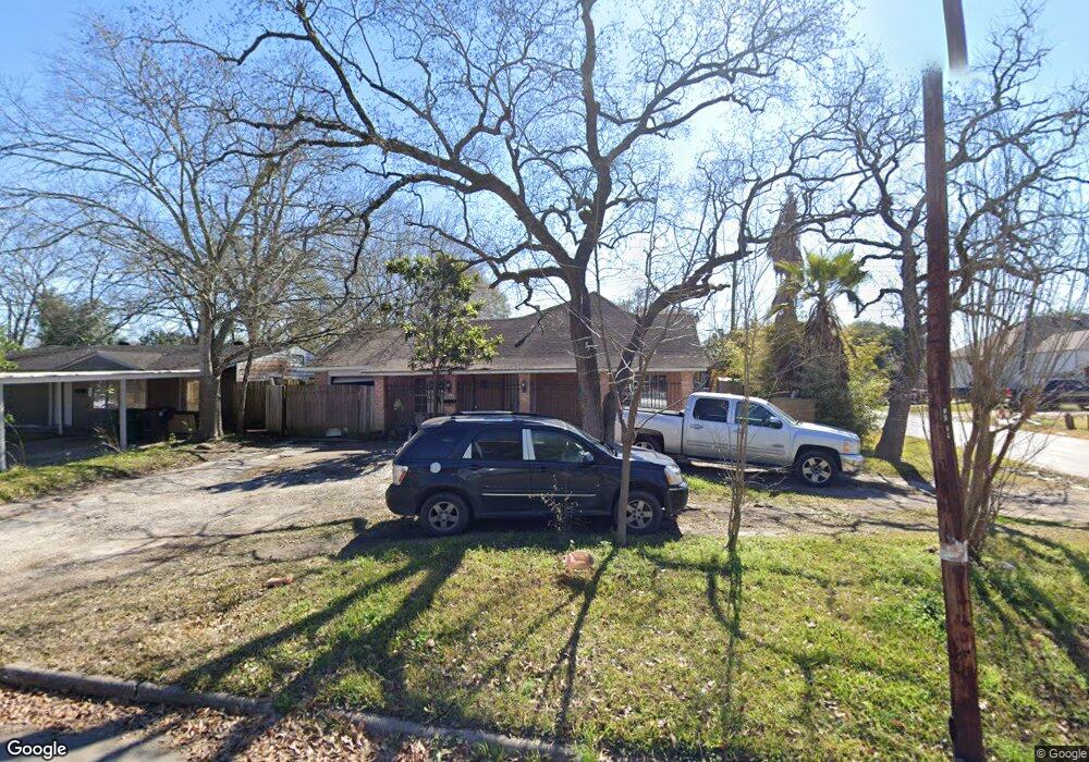 7702 Greenstone St, Houston, TX 77087 - photo 1