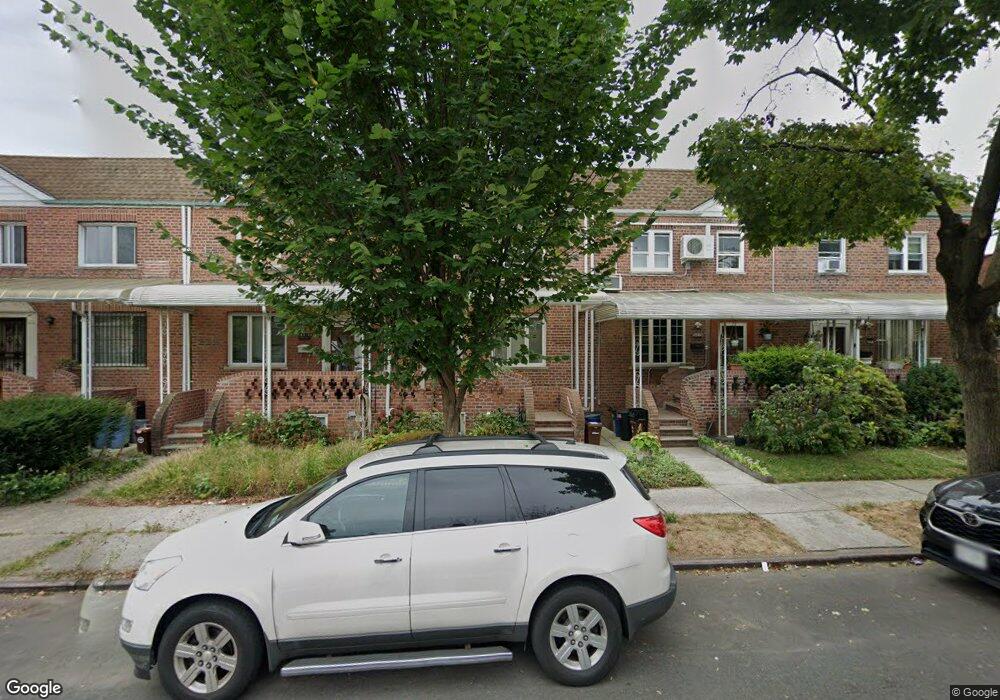 16440 73rd Ave, Fresh Meadows, NY 11366 - photo 1