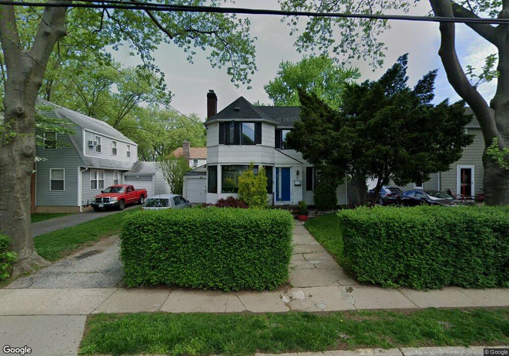 23 Salisbury Ave, Garden City, NY 11530 - photo 1