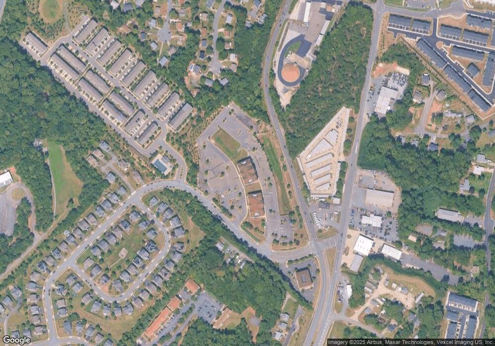 18354 Quantico Gateway Dr unit 400, Triangle, VA 22172 - photo 1