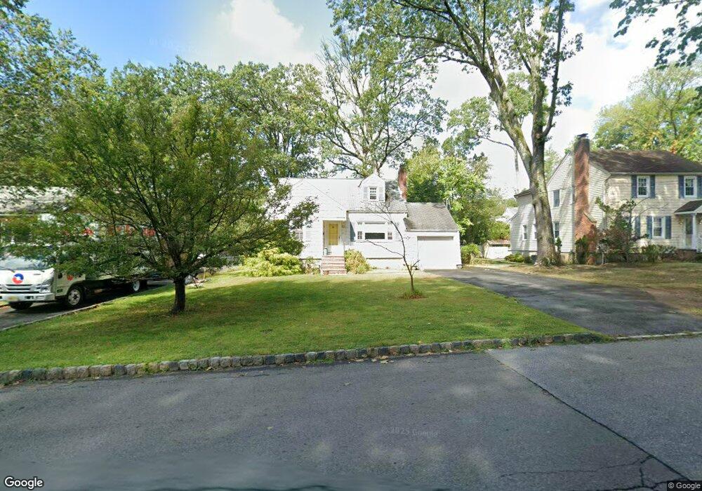 51 Hazelwood Ave, Livingston, NJ 07039 - photo 1