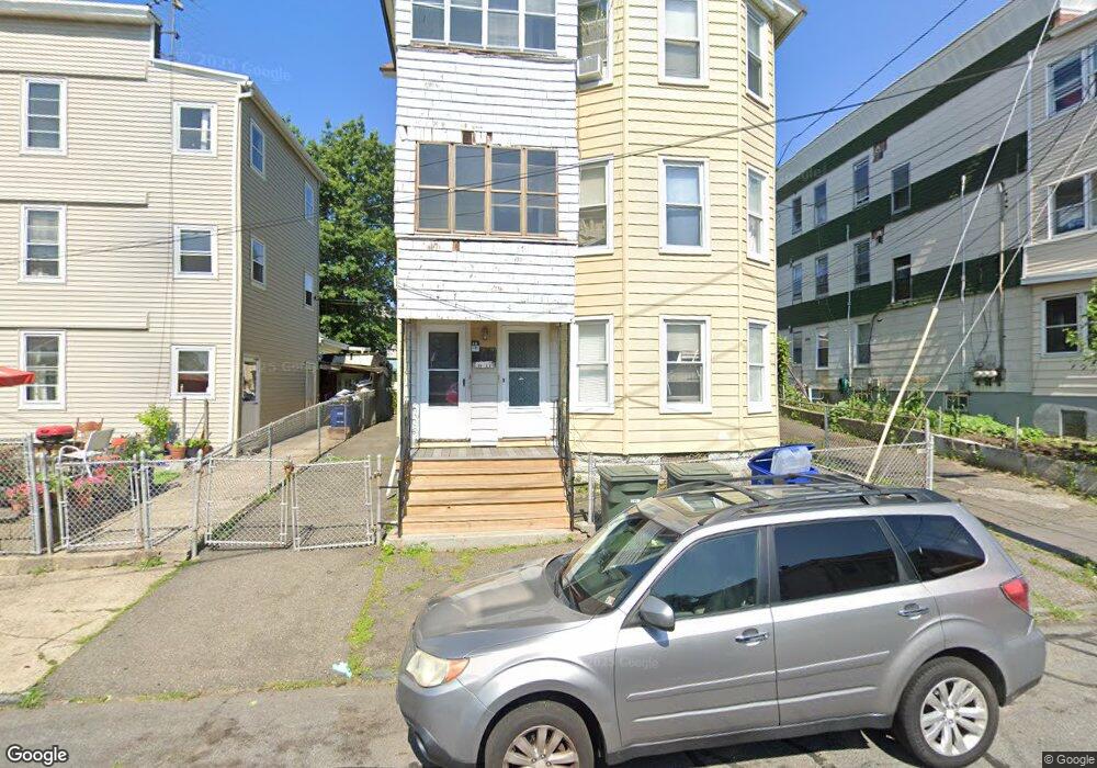 13 Linen Ave unit 17, Bridgeport, CT 06604 - photo 1