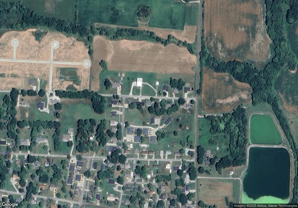 210 E Francis St, Sturgeon, MO 65284 - photo 1