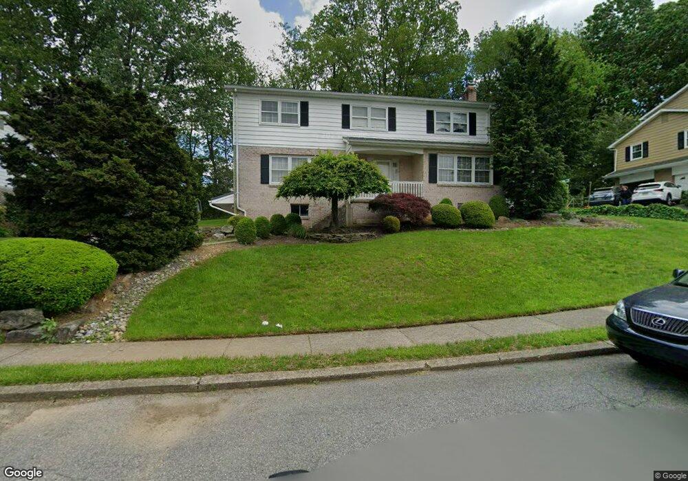 107 Hillcrest Dr S, Macungie, PA 18062 - photo 1