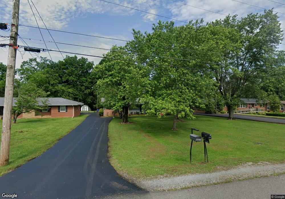 206 S Linda Dr, Shelbyville, TN 37160 - photo 1