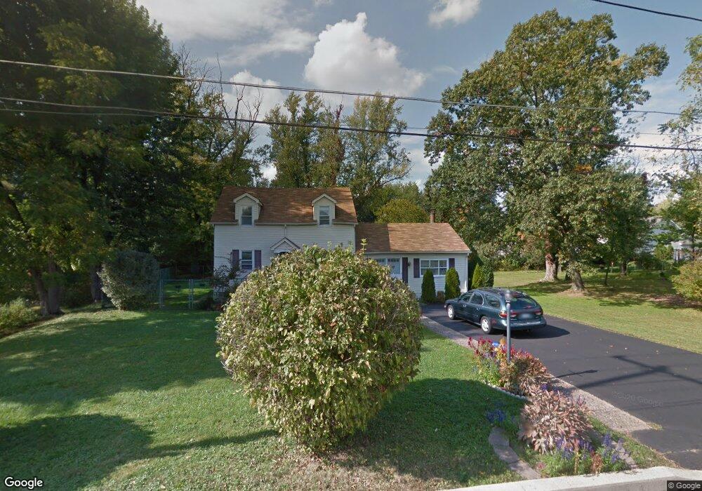 1010 Dickerson Rd, North Wales, PA 19454 - photo 1