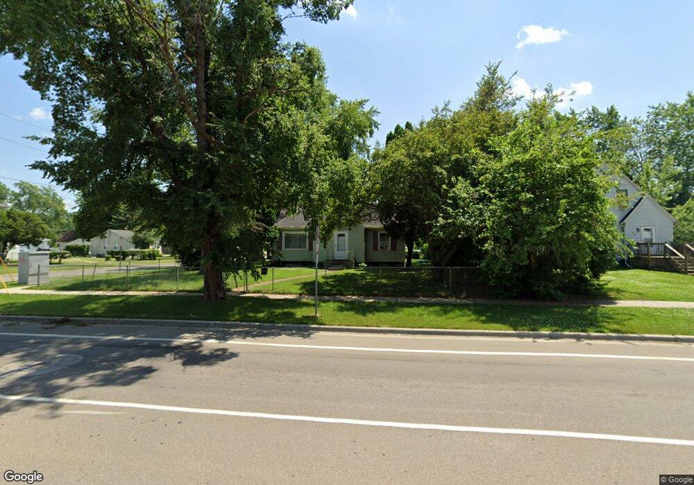 654 E Atherton Rd, Flint, MI 48507 - photo 1