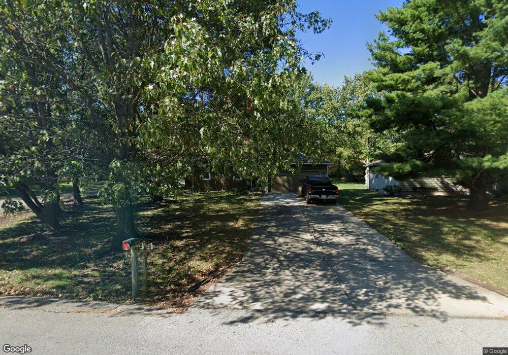 110 S Monroe St, Raymore, MO 64083 - photo 1