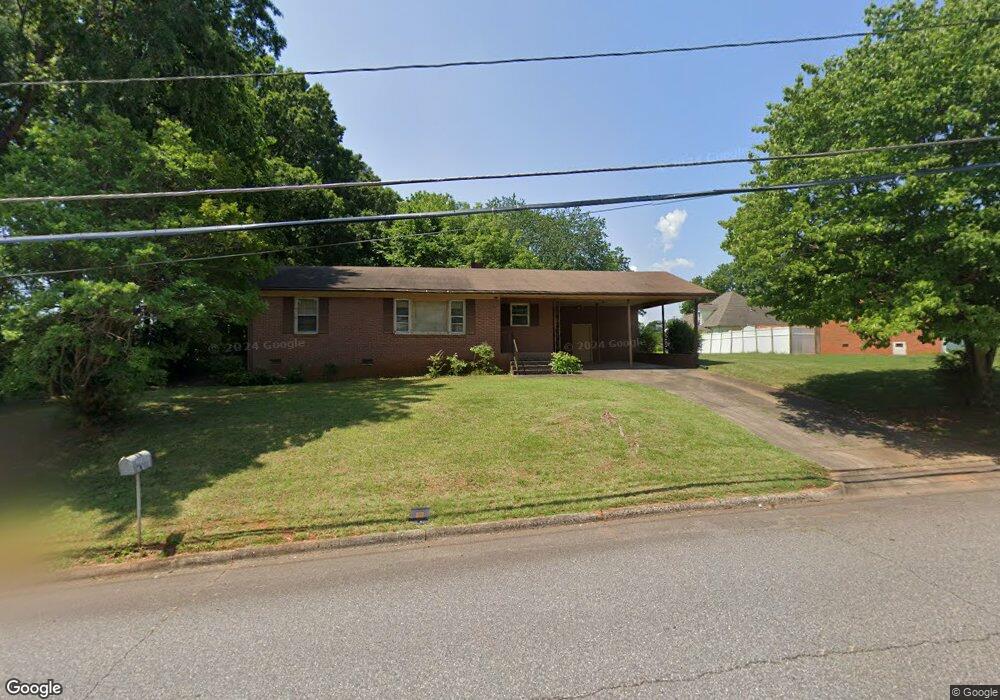 603 N Bost St, Statesville, NC 28677 - photo 1