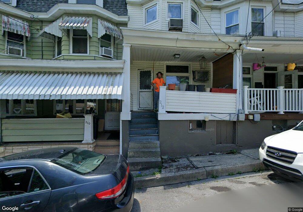 212 Lombard St, Tamaqua, PA 18252 - photo 1