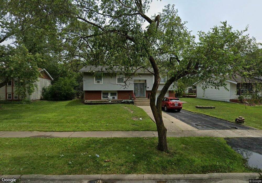 3303 Tulip Dr, Hazel Crest, IL 60429 - photo 1