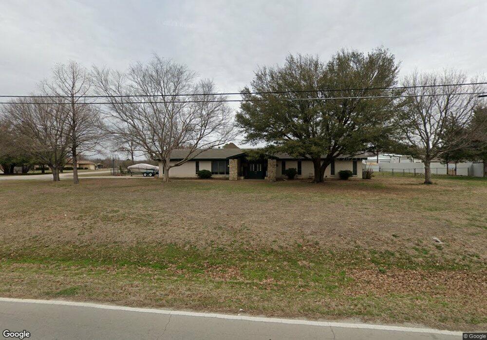 900 Kerry Ln, Azle, TX 76020 - photo 1