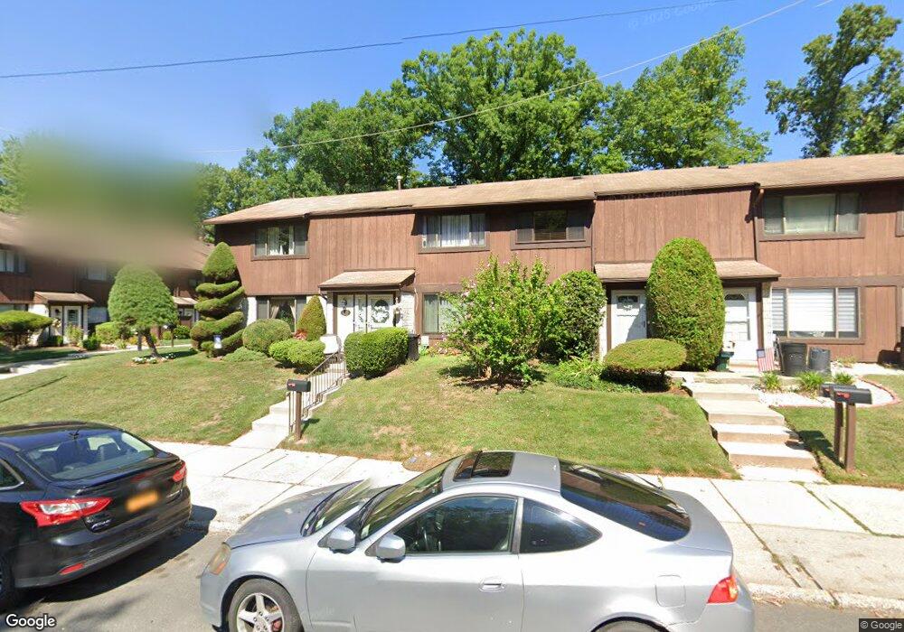 1828 Forest Hill Rd unit 1, Staten Island, NY 10314 - photo 1