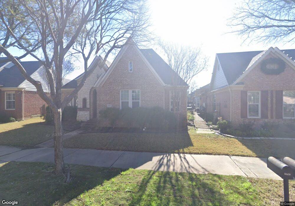 8608 Summer Tree Ln, North Richland Hills, TX 76180 - photo 1