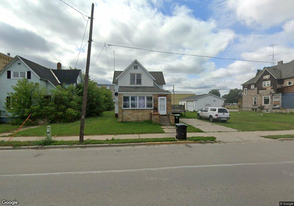 1909 13th St, Menominee, MI 49858 - photo 1