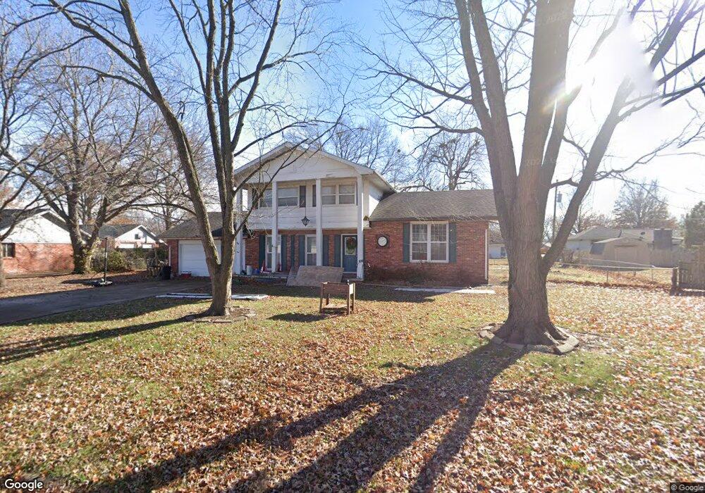 2924 30th Dr, Parsons, KS 67357 - photo 1