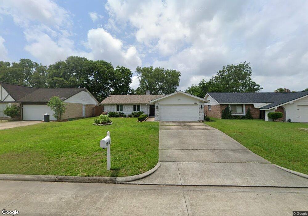 16610 Blackhawk Blvd, Friendswood, TX 77546 - photo 1