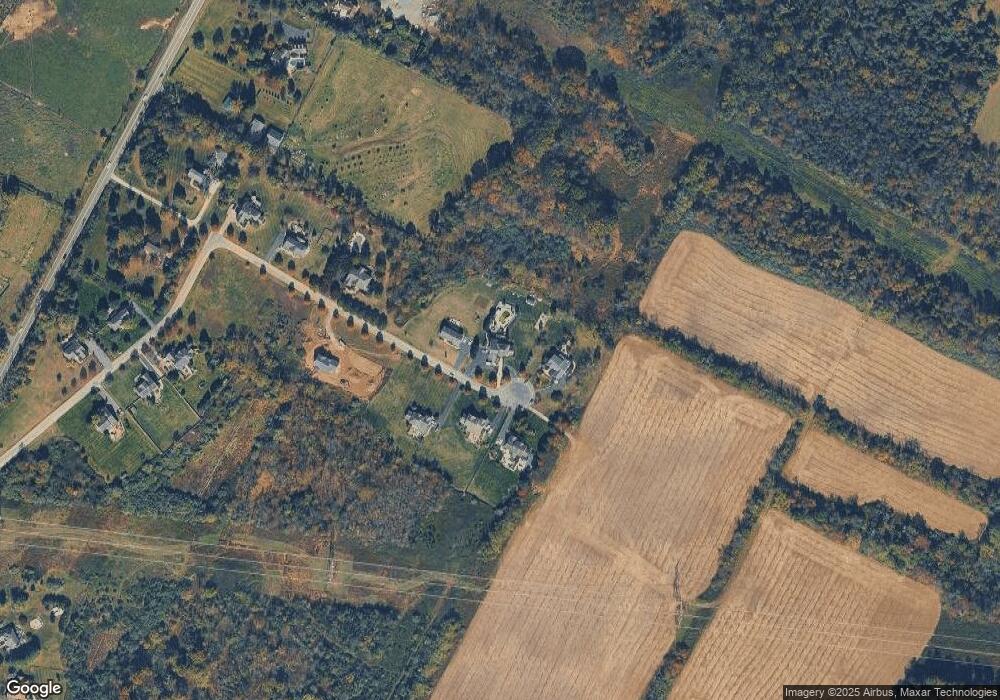 149 Holly Ln, Flemington, NJ 08822 - photo 1