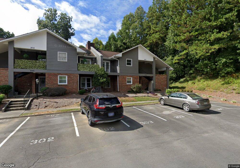 303 Montclair Dr unit 1b, Calhoun, GA 30701 - photo 1