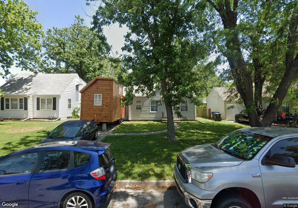 1922 SW Atwood Ave, Topeka, KS 66604 - photo 1