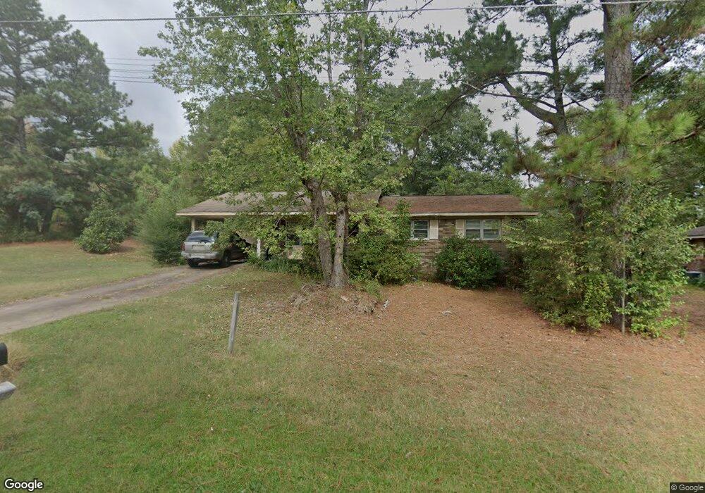 1029 Hillcrest Dr, Weaver, AL 36277 - photo 1