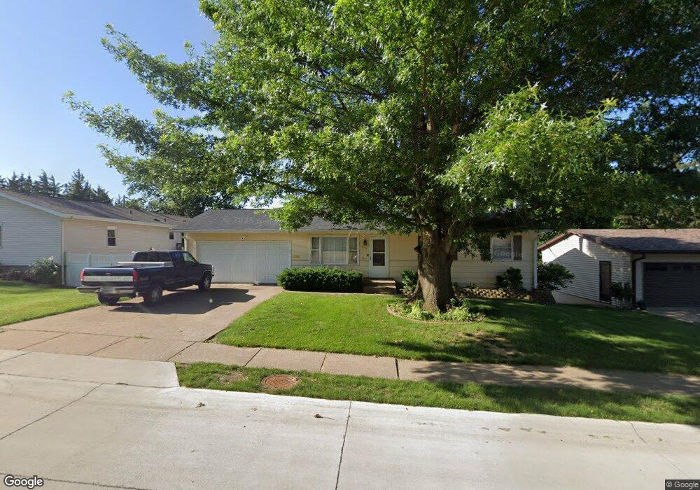 2411 W 43rd St, Davenport, IA 52806 - photo 1