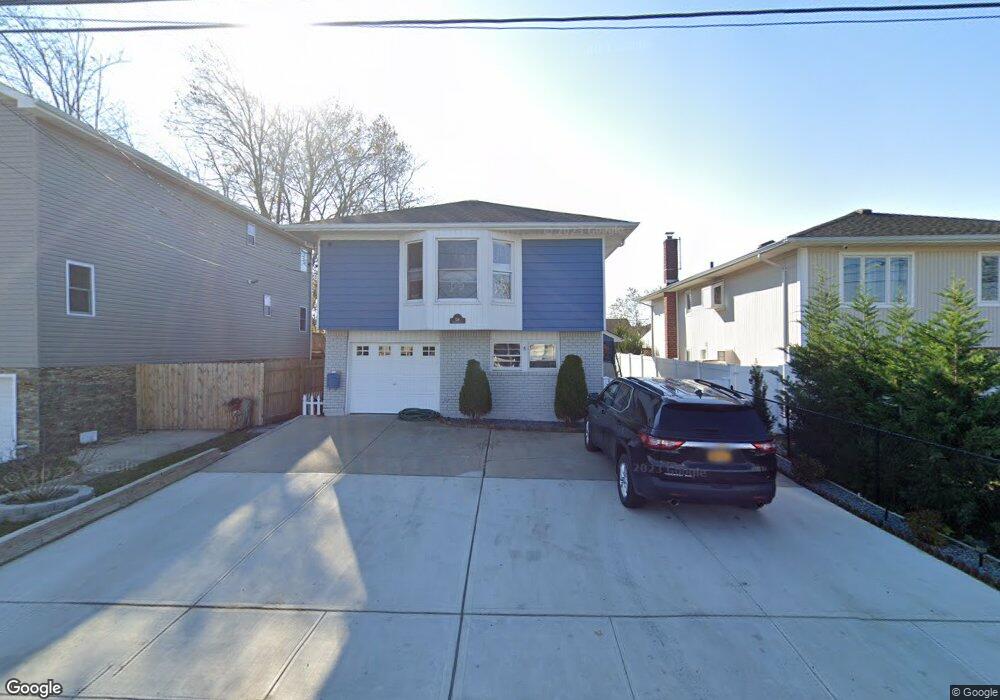 136 California Place S, Island Park, NY 11558 - photo 1