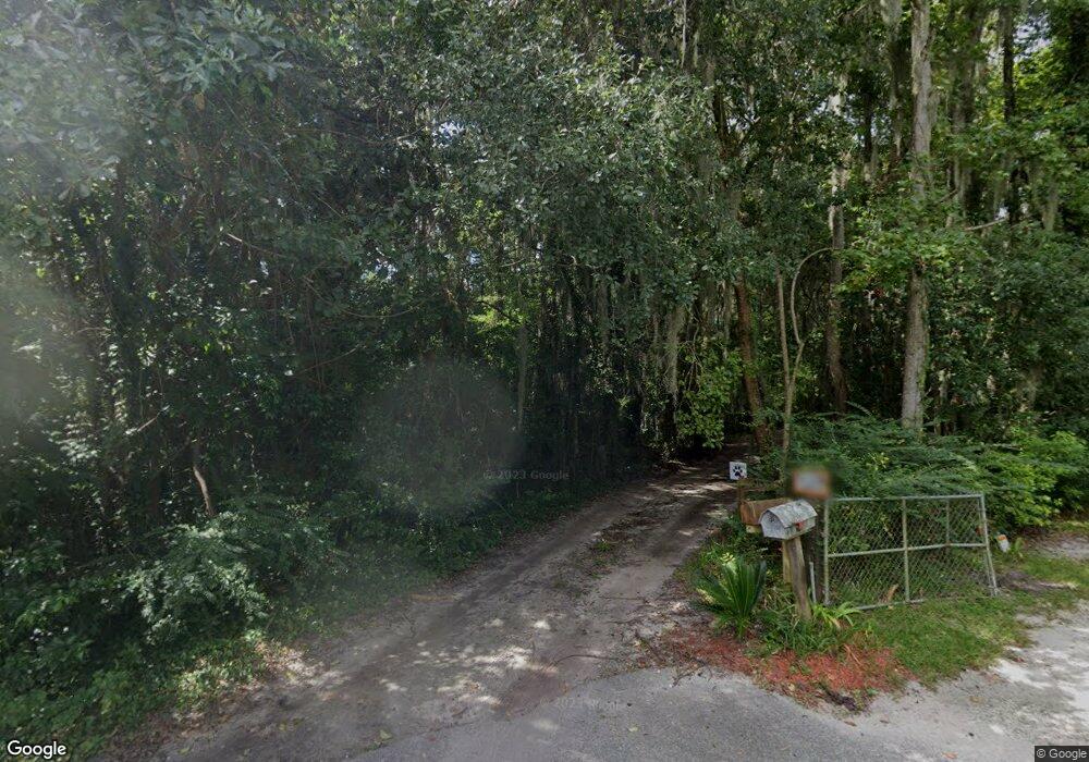 210 Hendricks Ln, Brunswick, GA 31520 - photo 1