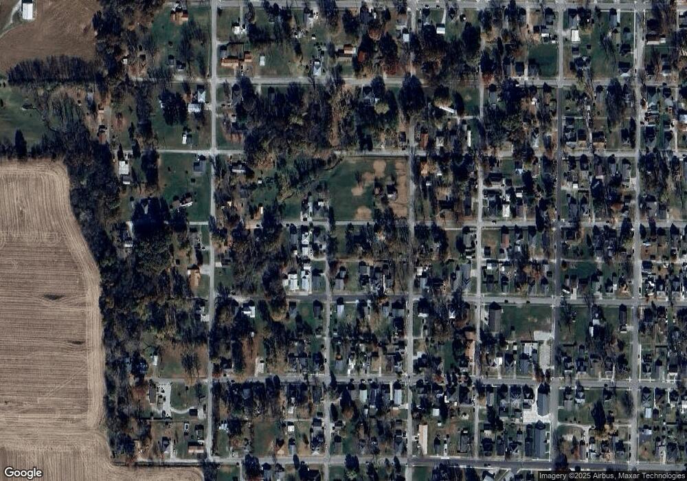 615 W 6th St, Bicknell, IN 47512 - photo 1