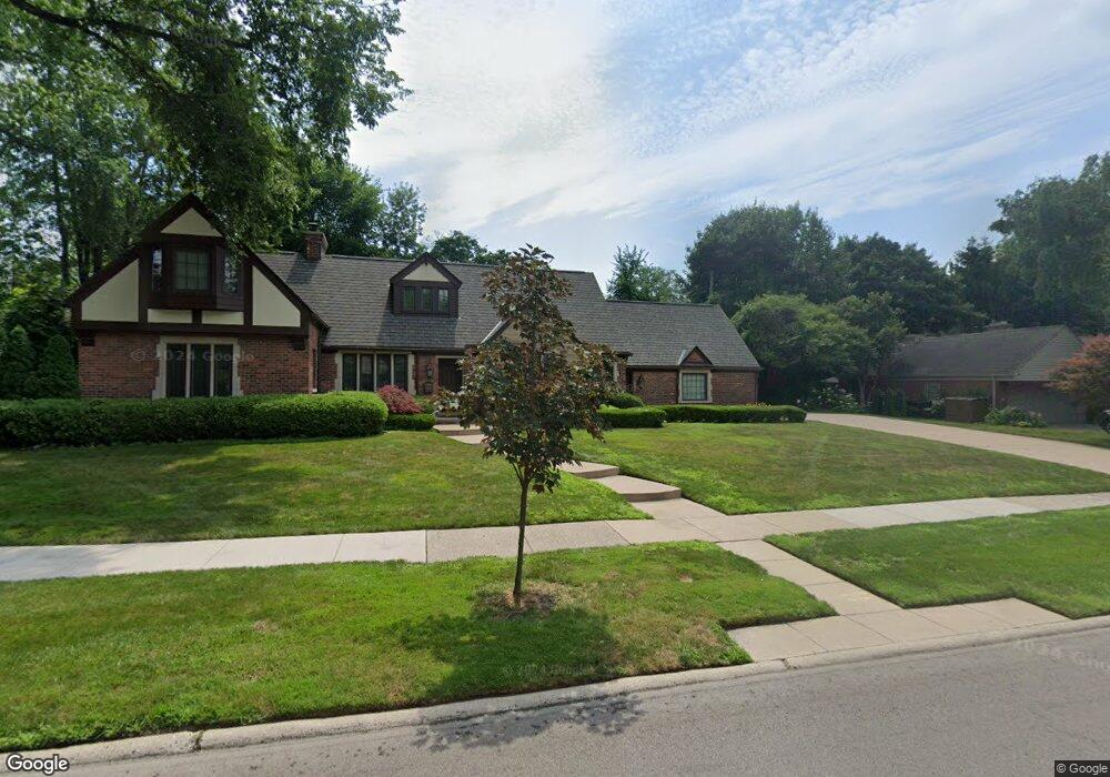 248 Charlevoix Ave, Grosse Pointe Farms, MI 48236 - photo 1