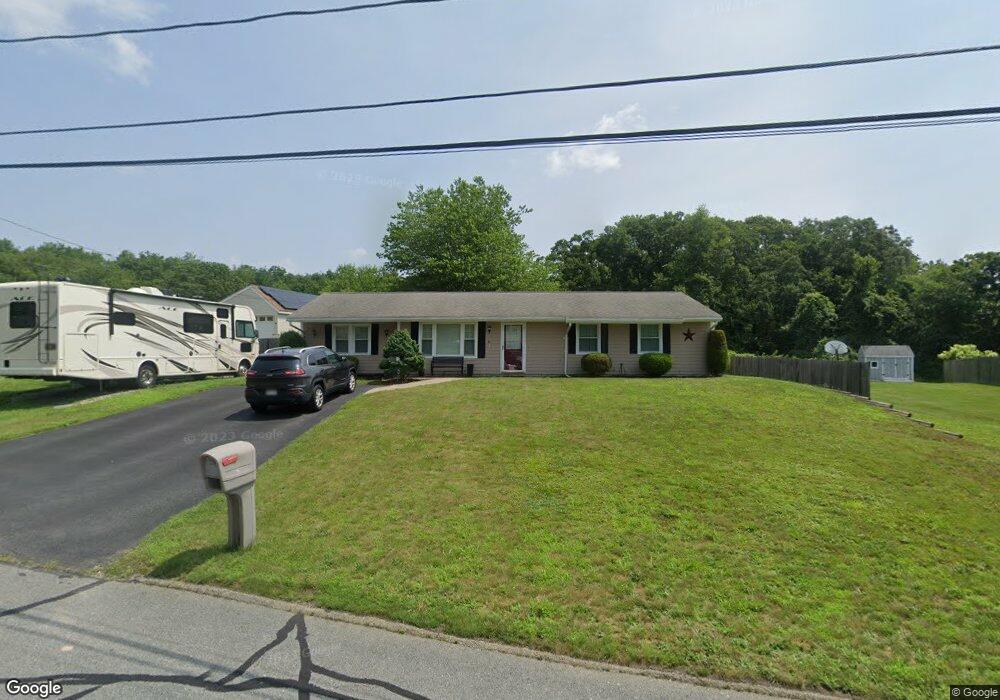 6 Algonquin Dr, South Dartmouth, MA 02748 - photo 1