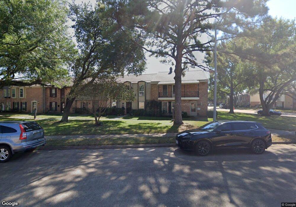 14219 Lost Meadow Ln, Houston, TX 77079 - photo 1