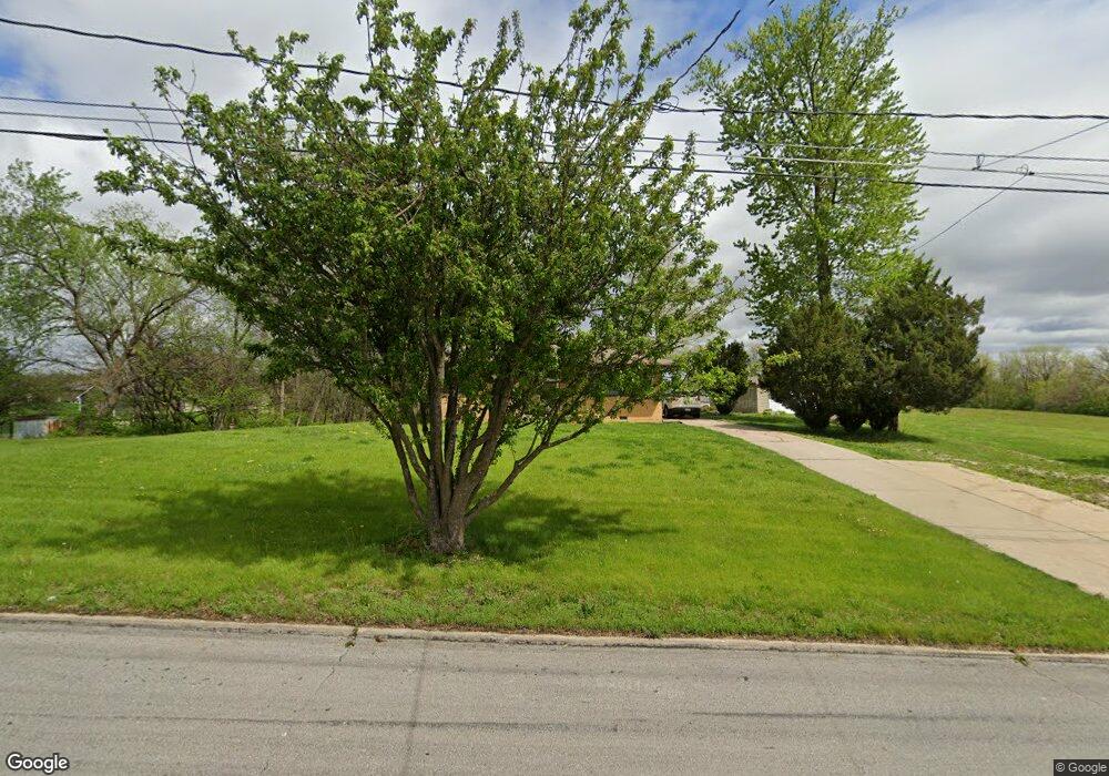 326 E Porter Ave, Des Moines, IA 50315 - photo 1