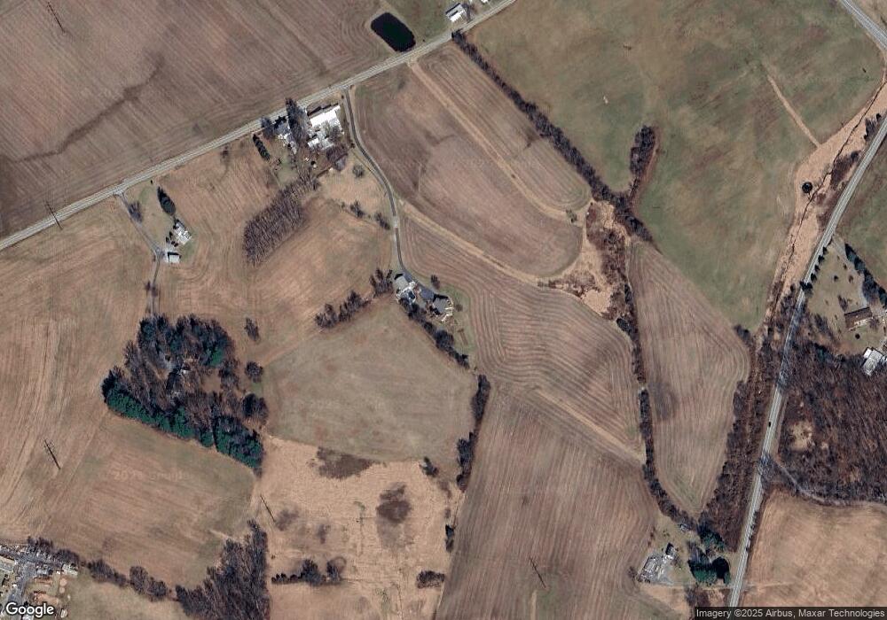 4811 Stonesifer Rd, Taneytown, MD 21787 - photo 1