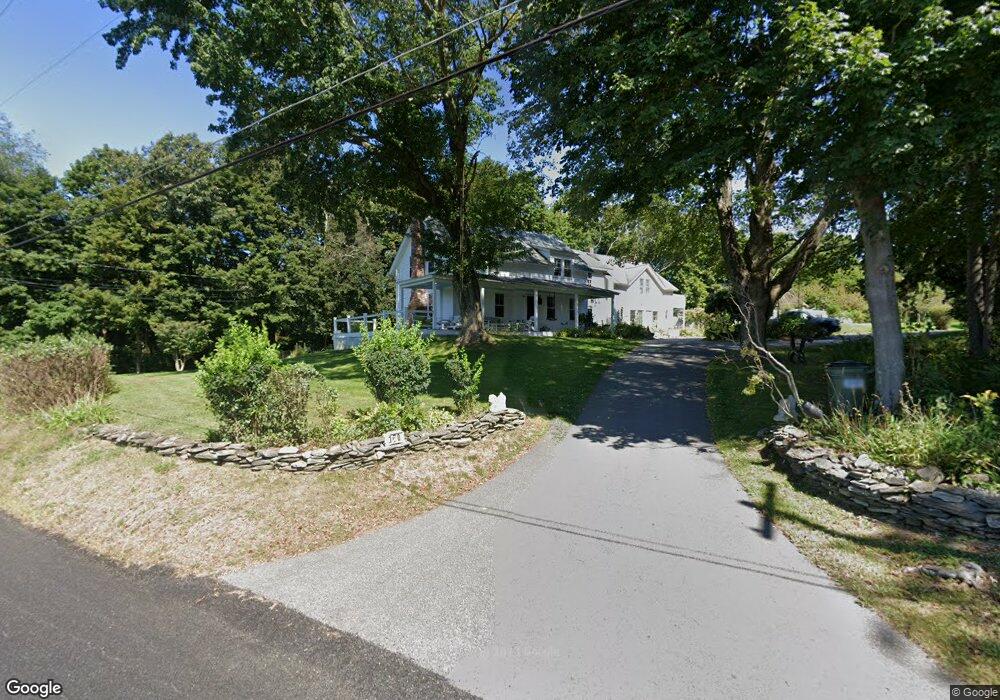 160 Quasset Rd, Pomfret Center, CT 06259 - photo 1