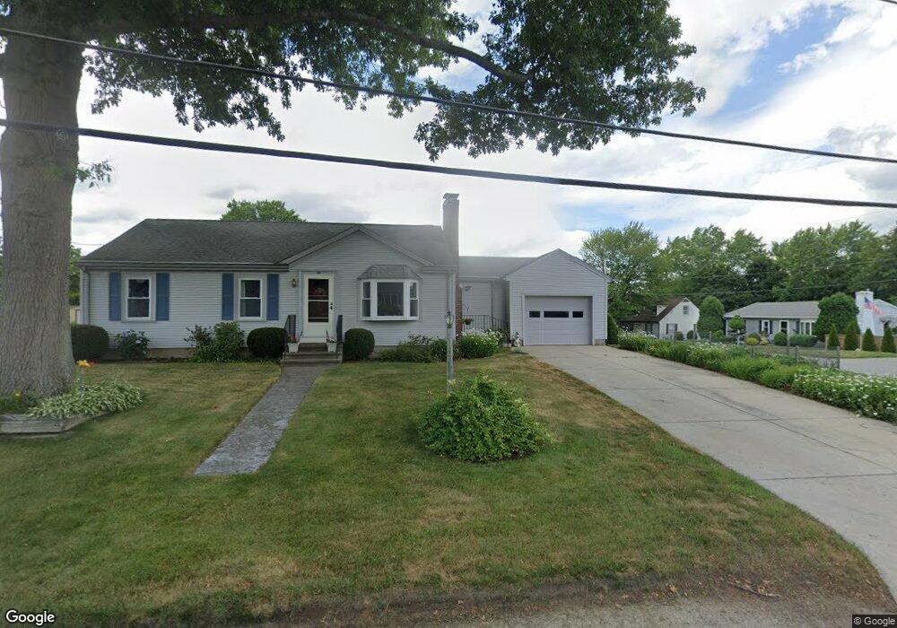 69 Broadview Ave, Cumberland, RI 02864 - photo 1